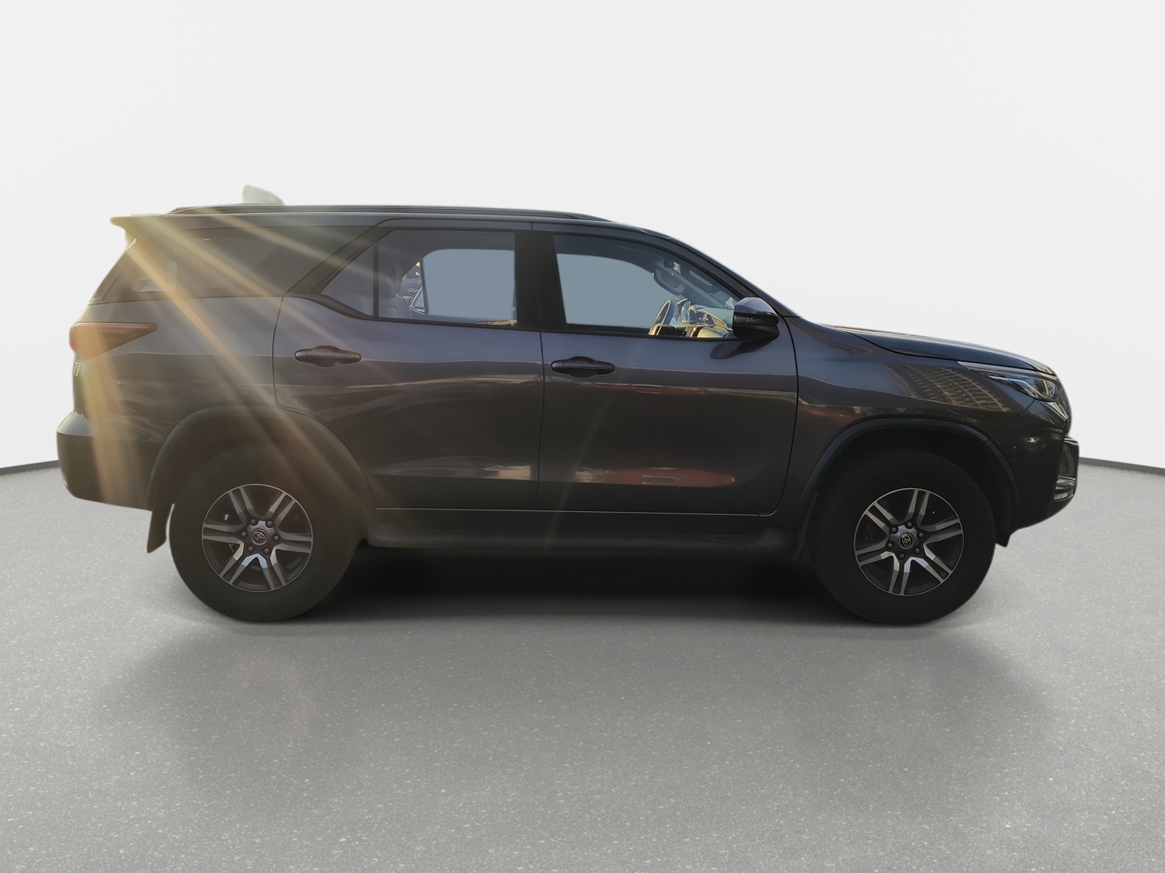 Toyota Fortunner — foto 9 de 30
