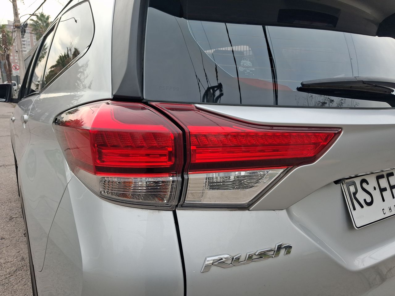 Toyota Rush — foto 20 de 36