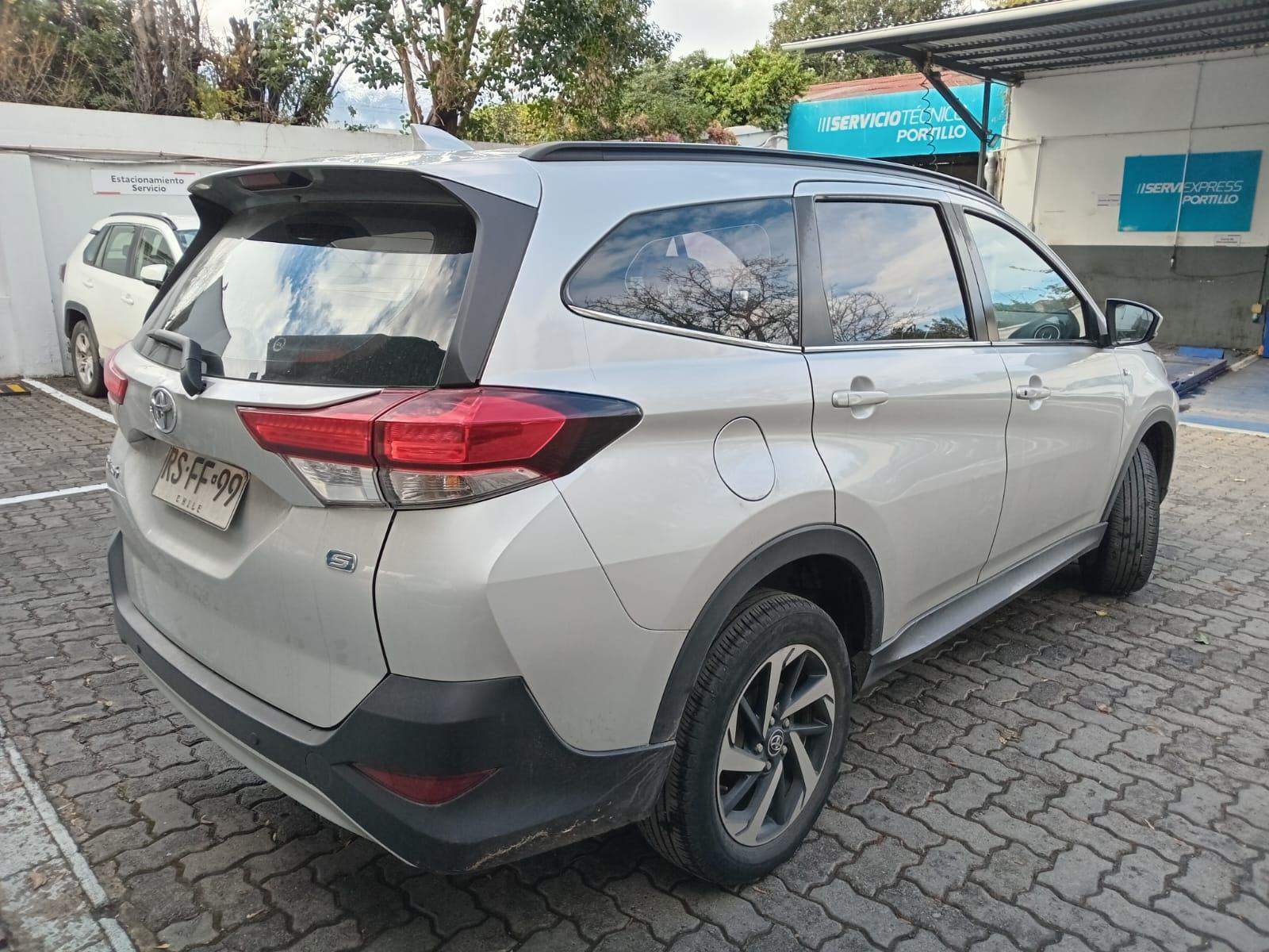 TOYOTA - 3