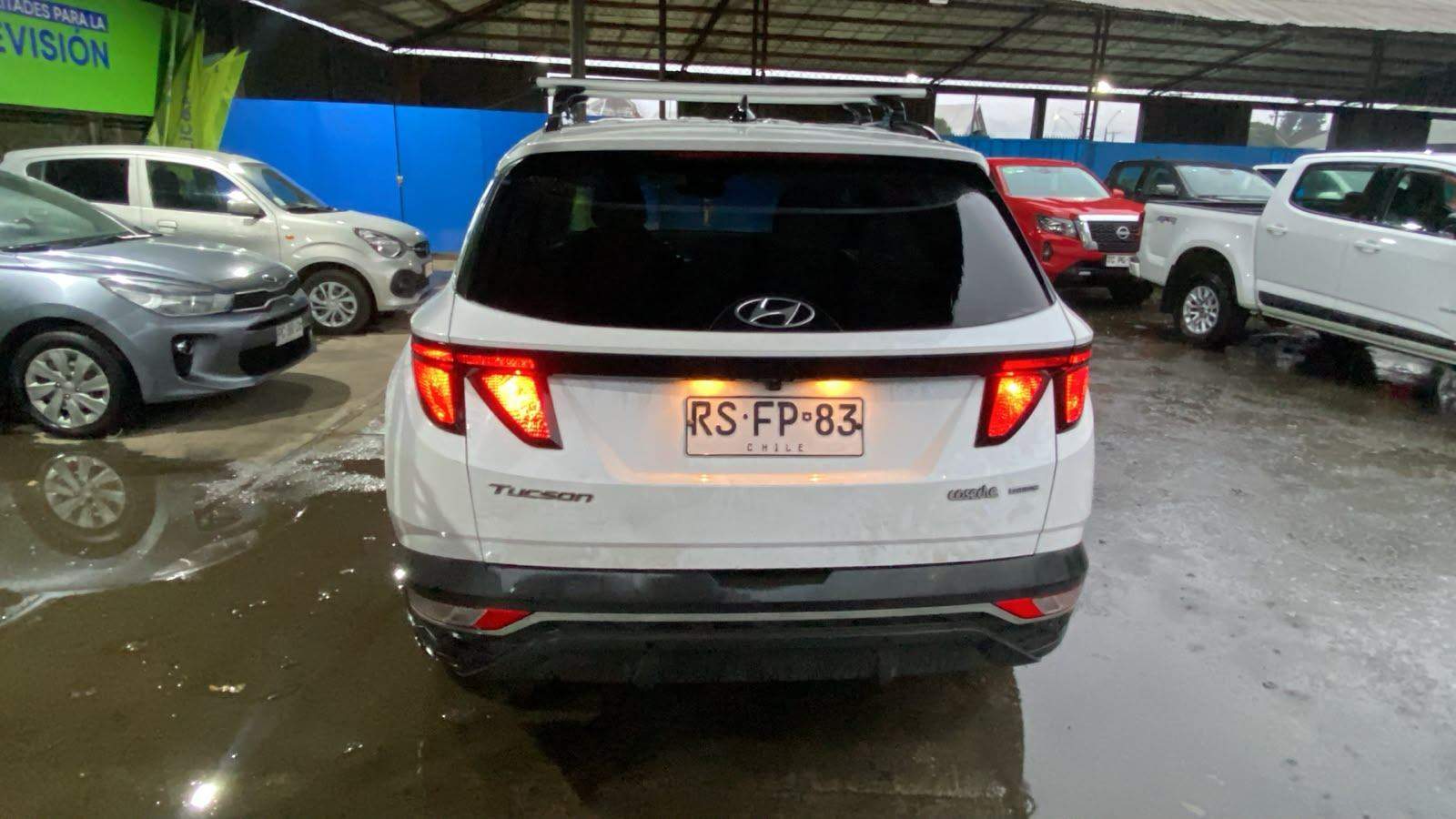 HYUNDAI - 4