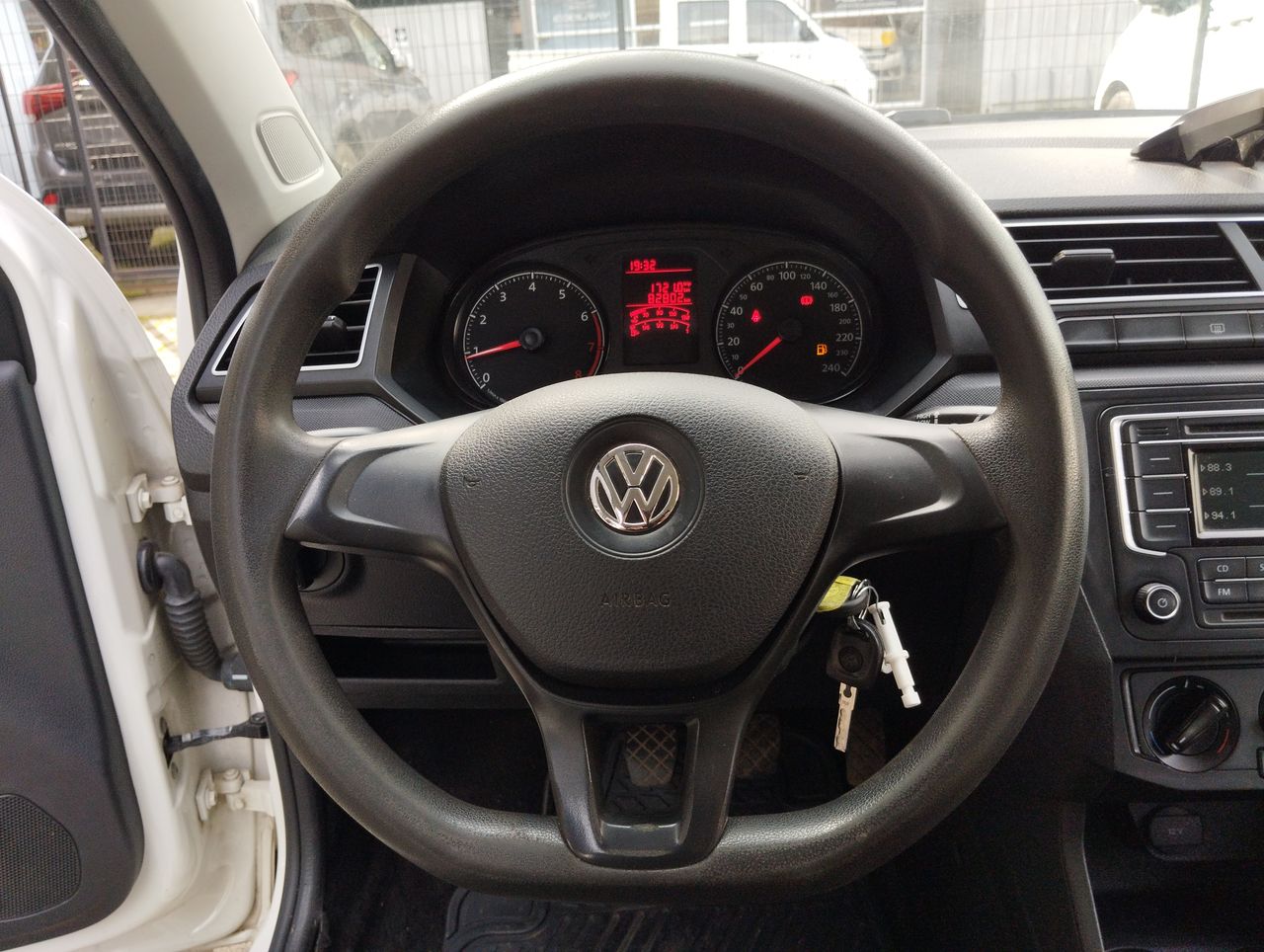 VOLKSWAGEN - 23