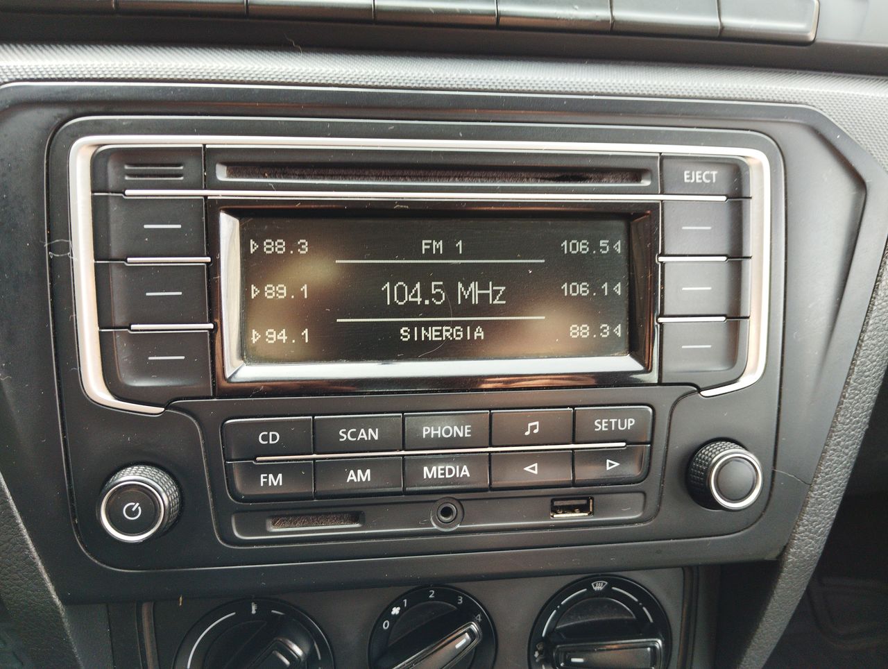 VOLKSWAGEN - 25