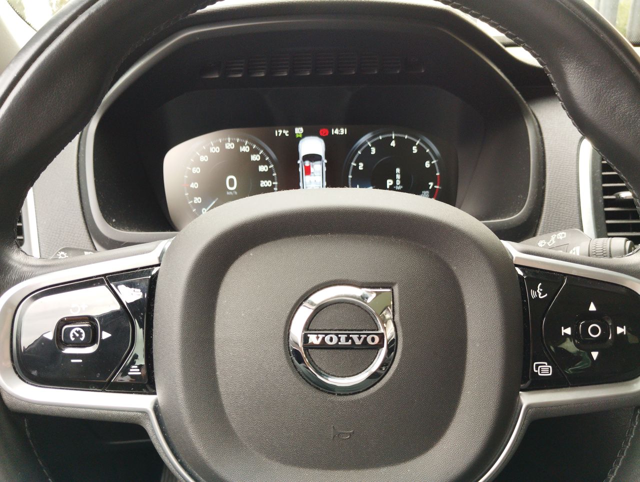 VOLVO - 26