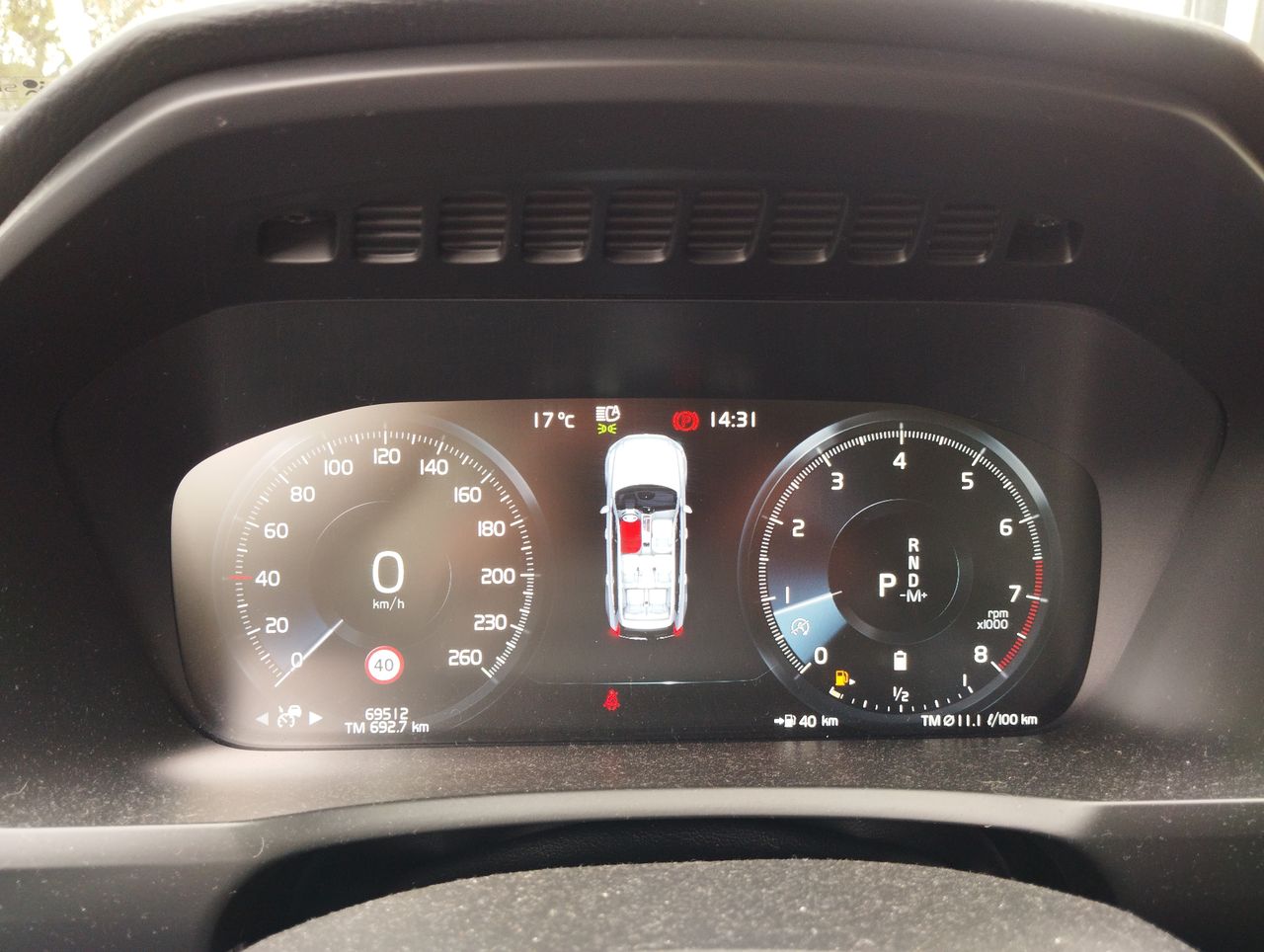 VOLVO - 27