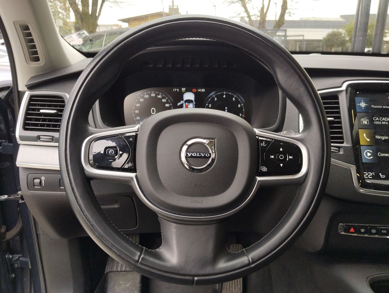 VOLVO - 25