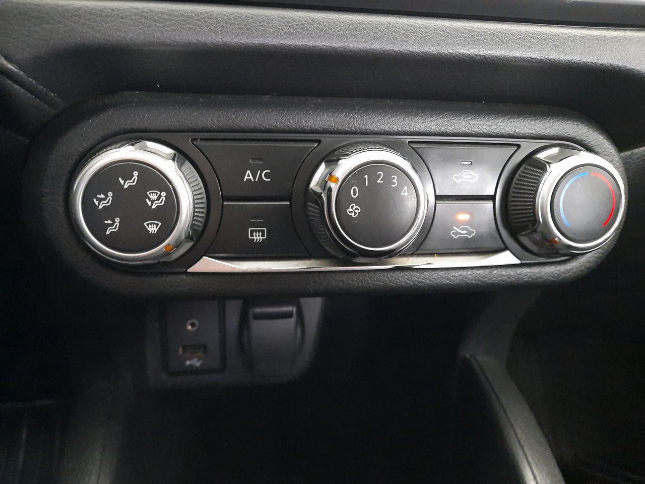 NISSAN - 30