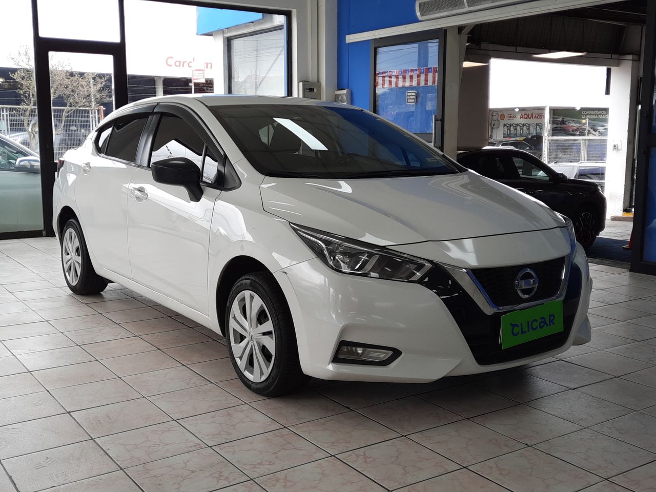 NISSAN - 1
