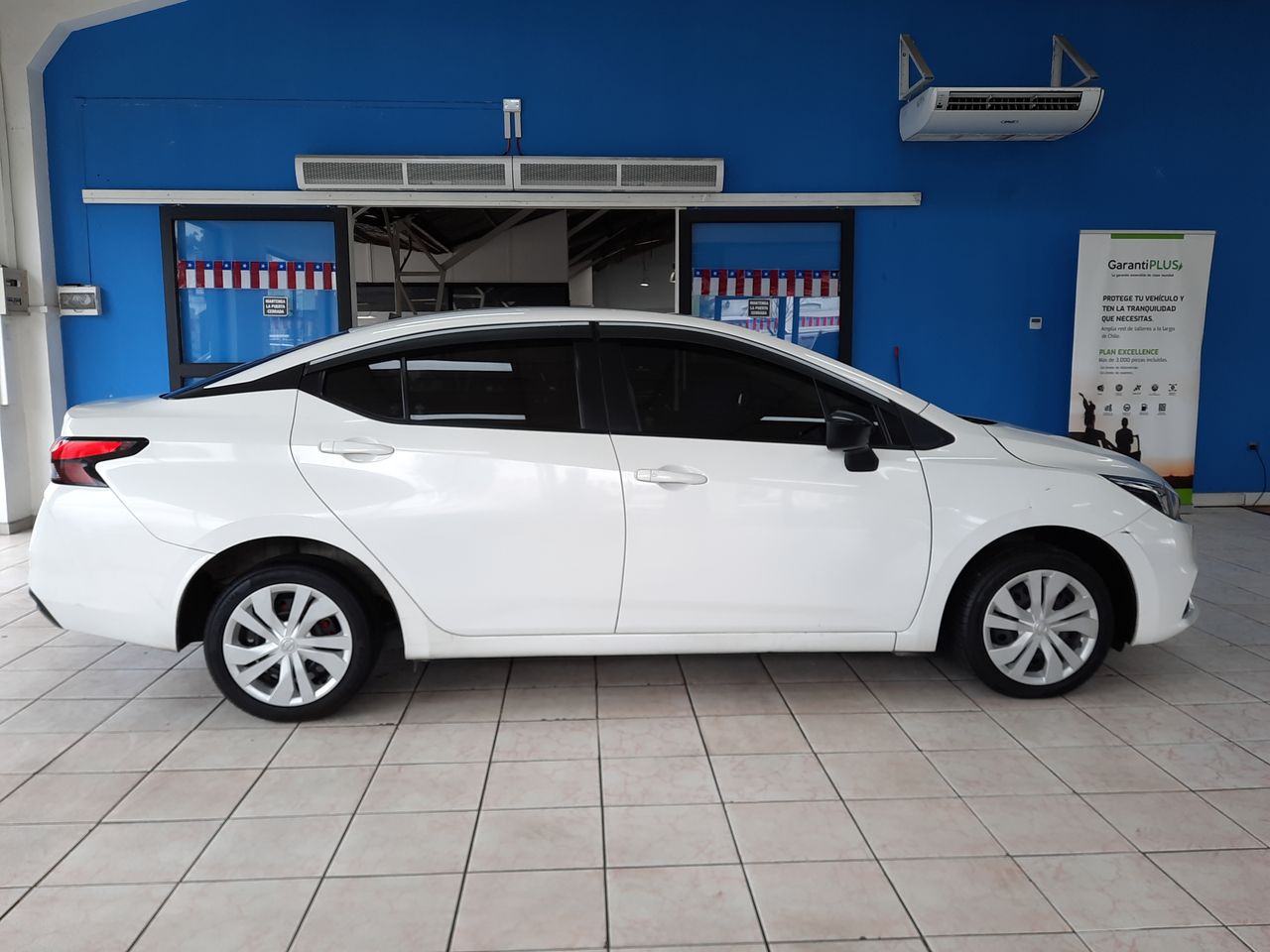 NISSAN - 8