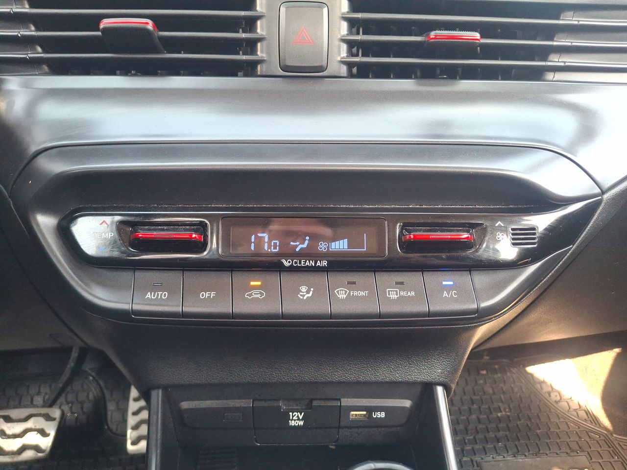 HYUNDAI - 27