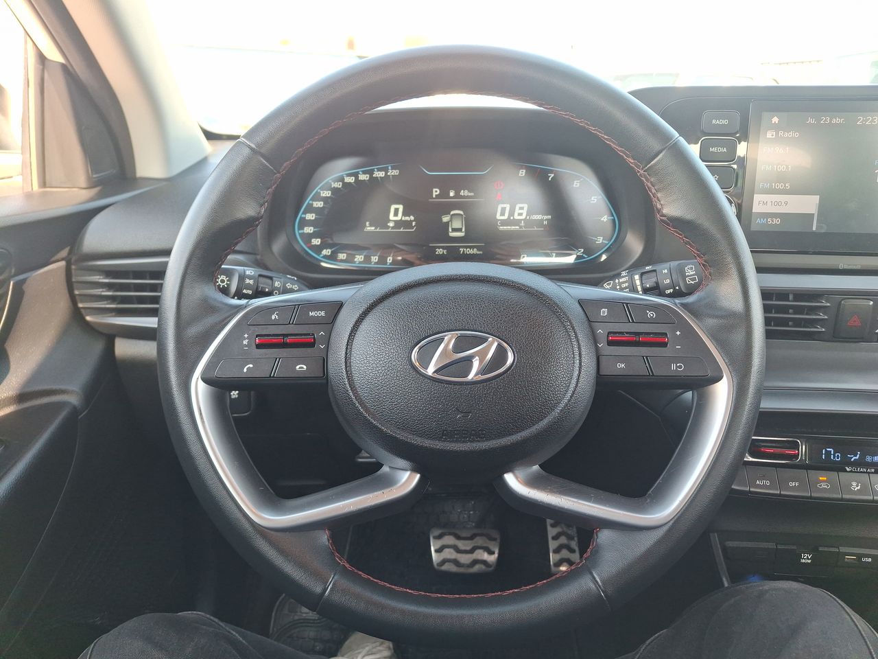 HYUNDAI - 22