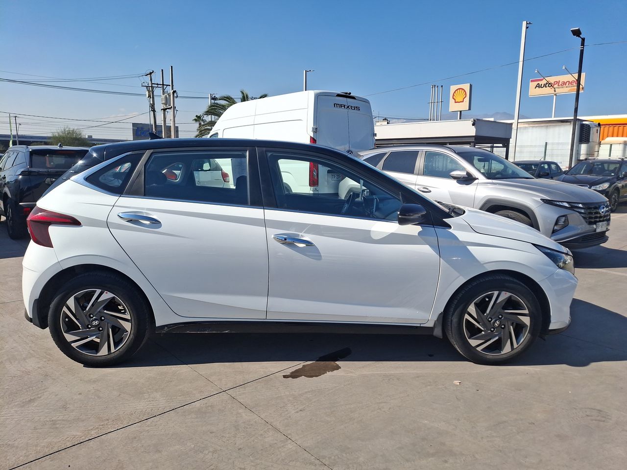 HYUNDAI - 8