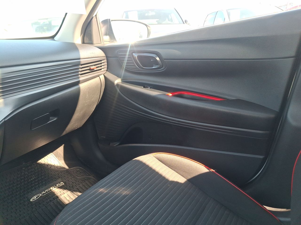 HYUNDAI - 10