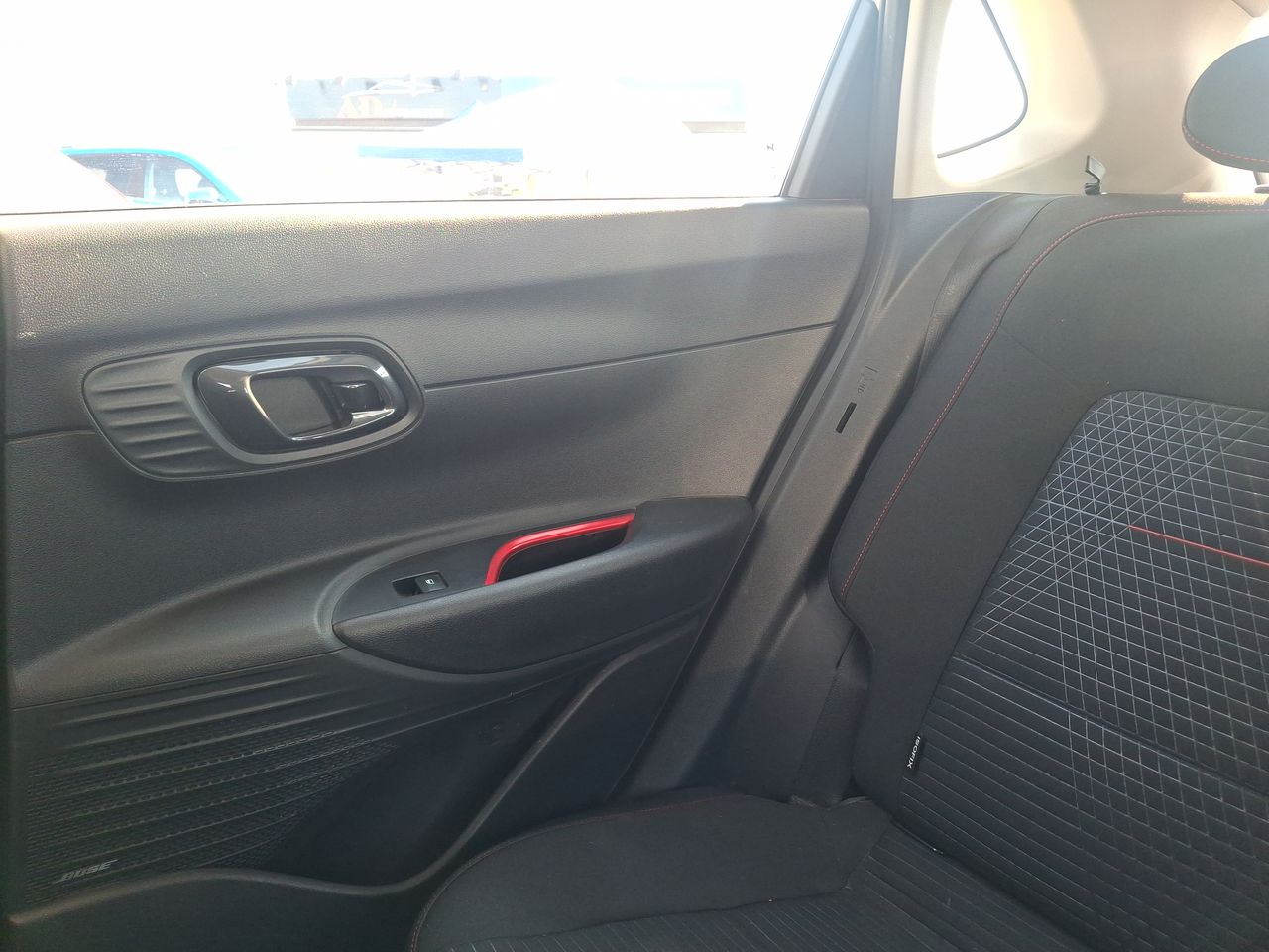 HYUNDAI - 12