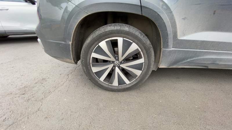 VOLKSWAGEN - 4
