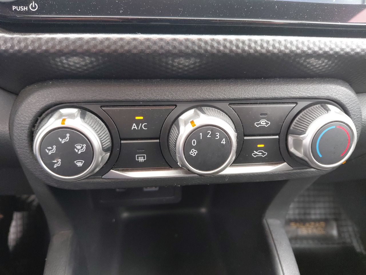 Nissan Kicks — foto 21 de 26