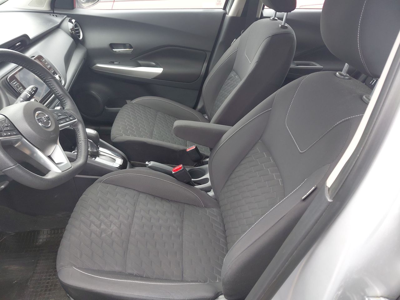 Nissan Kicks — foto 15 de 26