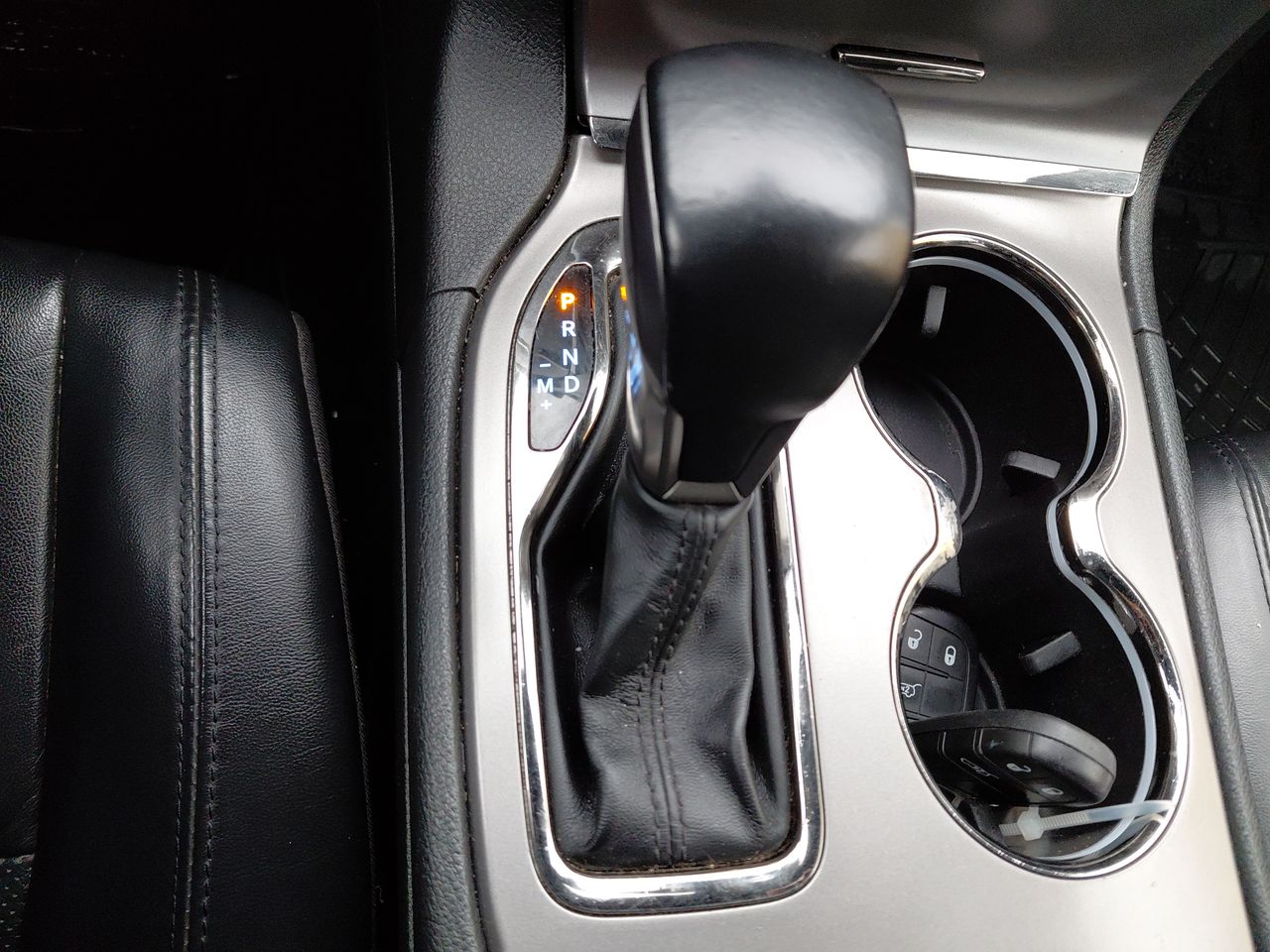 Jeep Grand Cherokee — foto 22 de 26