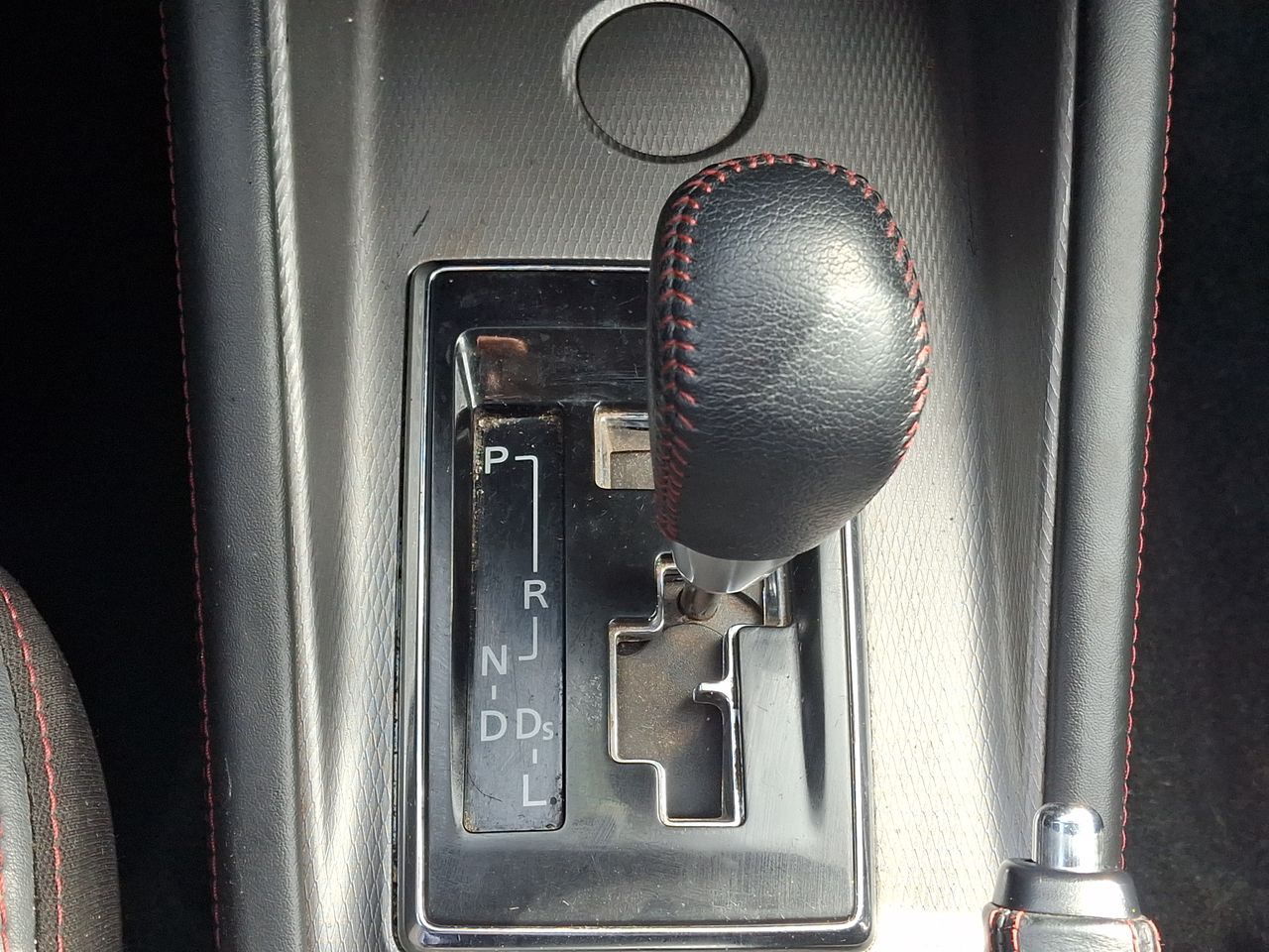 Mitsubishi Asx — foto 31 de 35