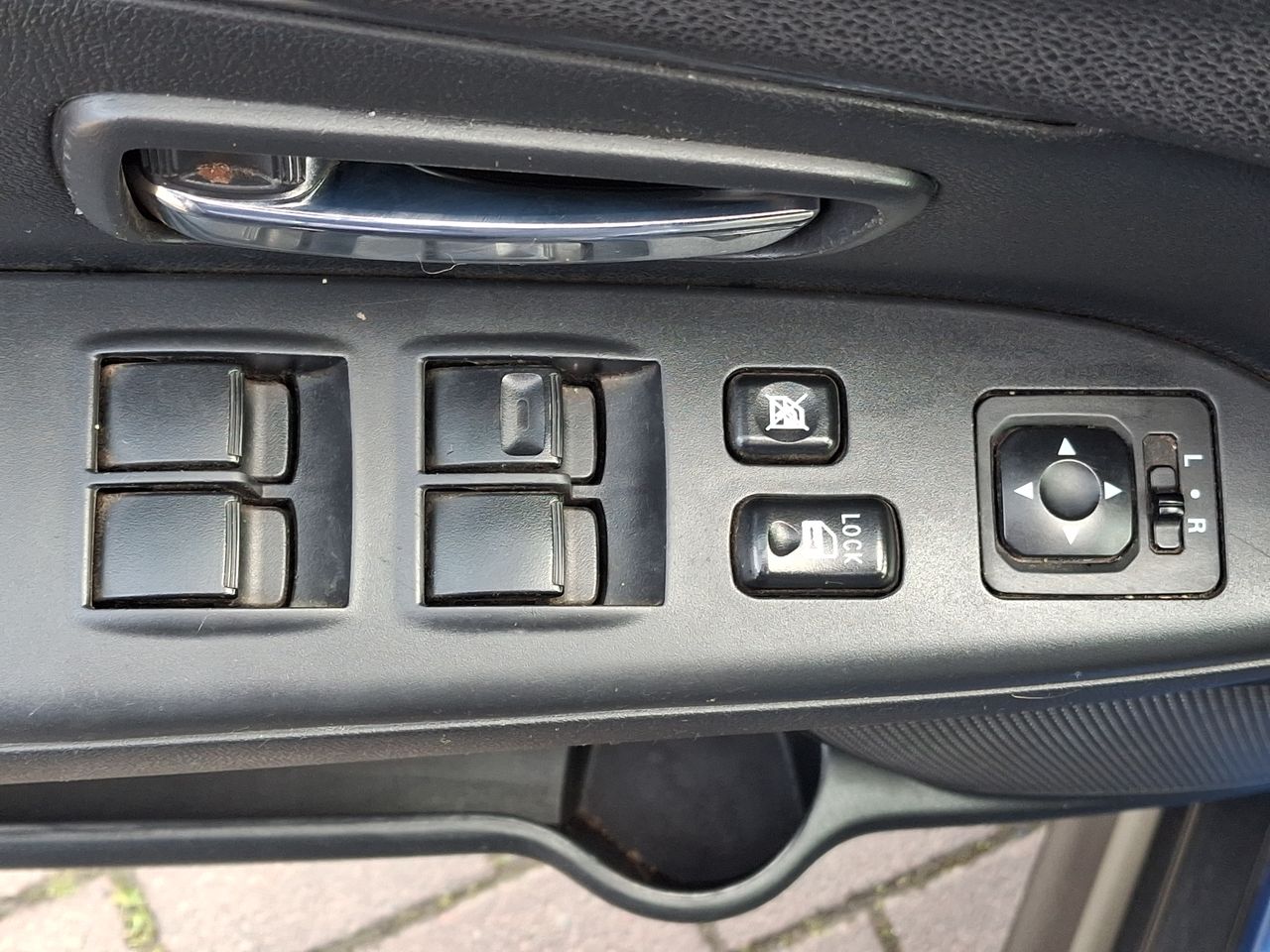 Mitsubishi Asx — foto 23 de 35