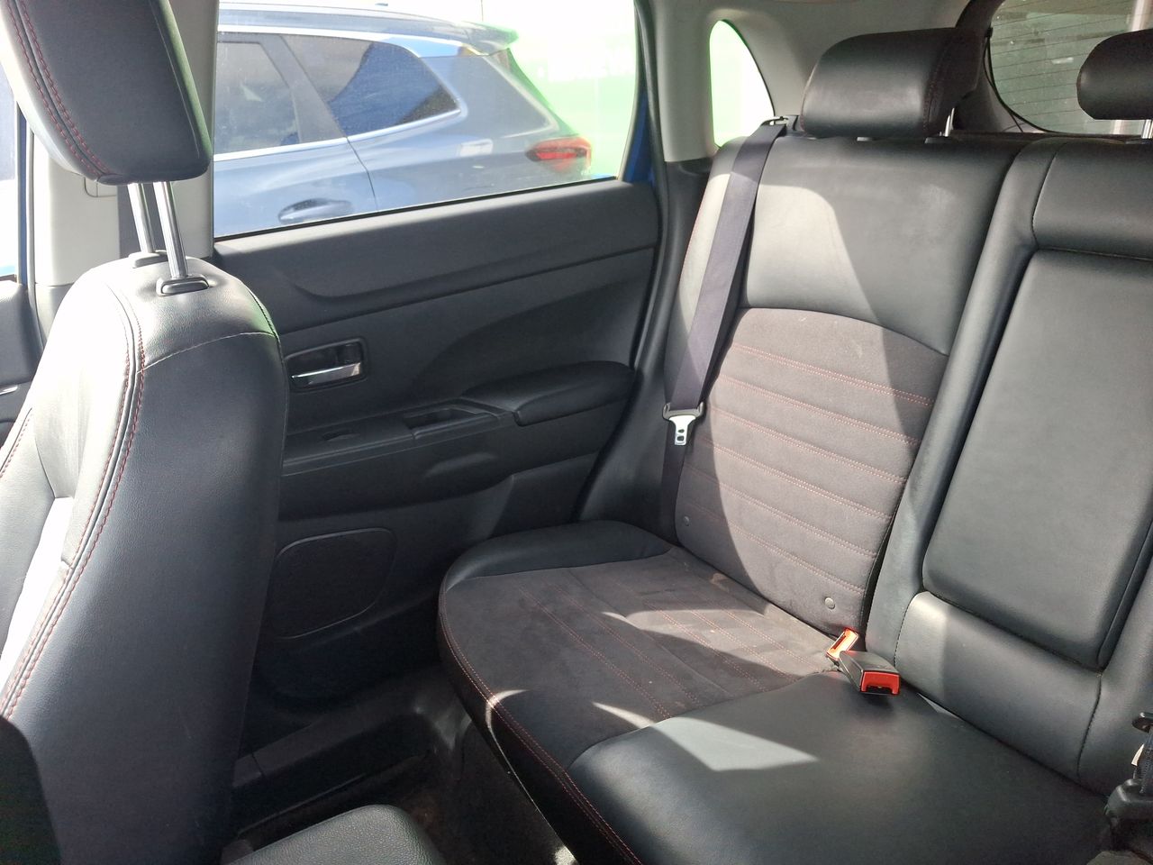 Mitsubishi Asx — foto 13 de 35