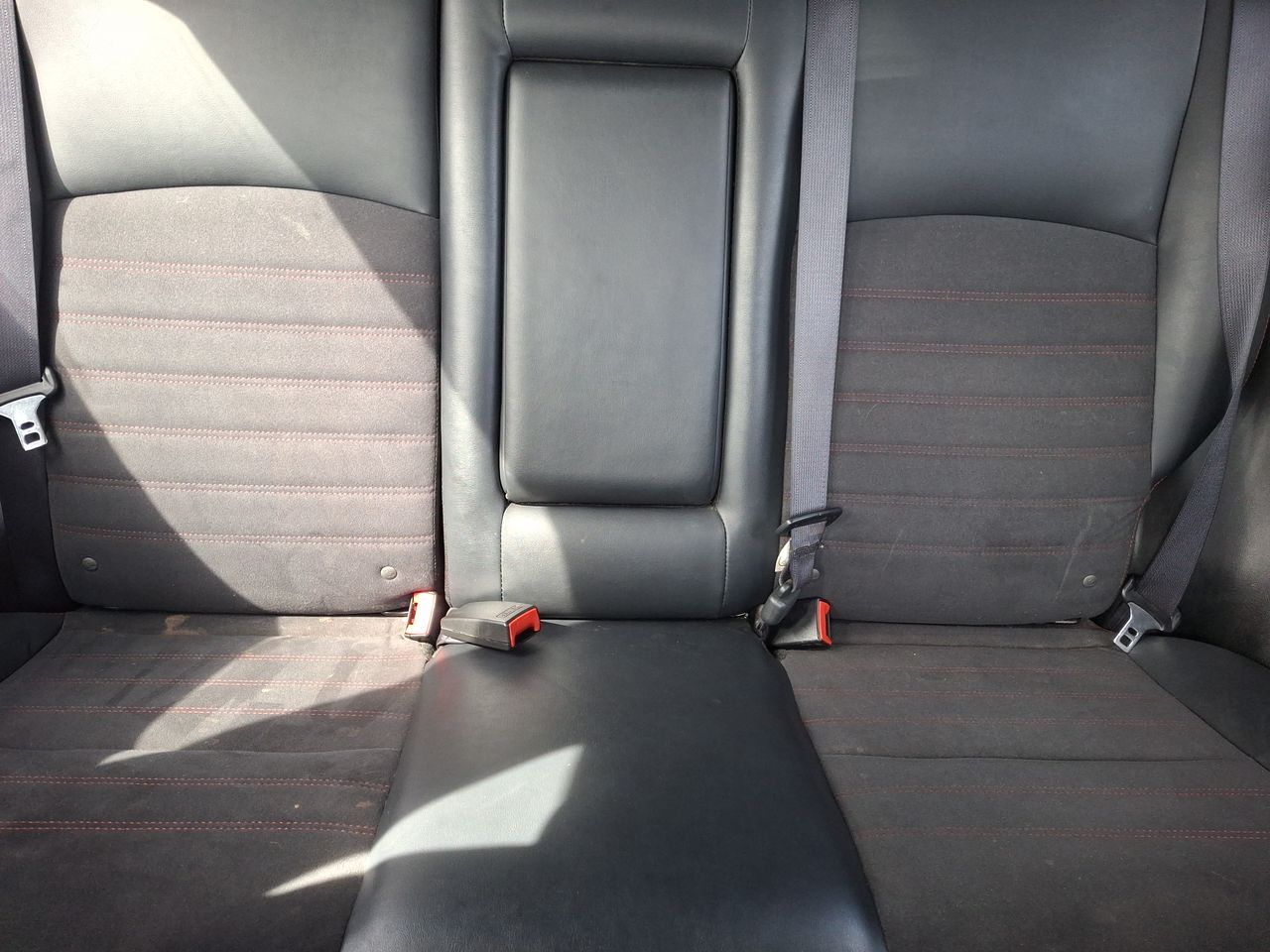 Mitsubishi Asx — foto 14 de 35