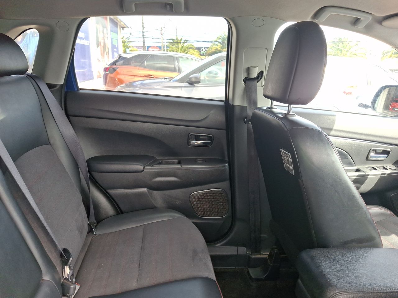 Mitsubishi Asx — foto 16 de 35