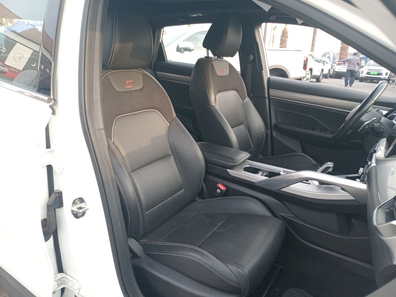 GEELY - 24