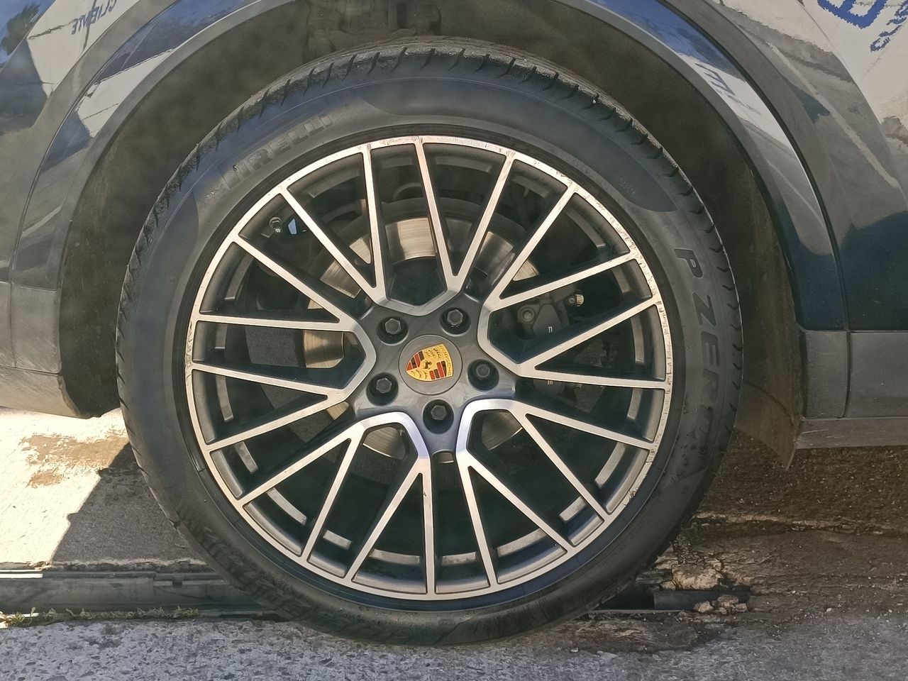 PORSCHE - 17