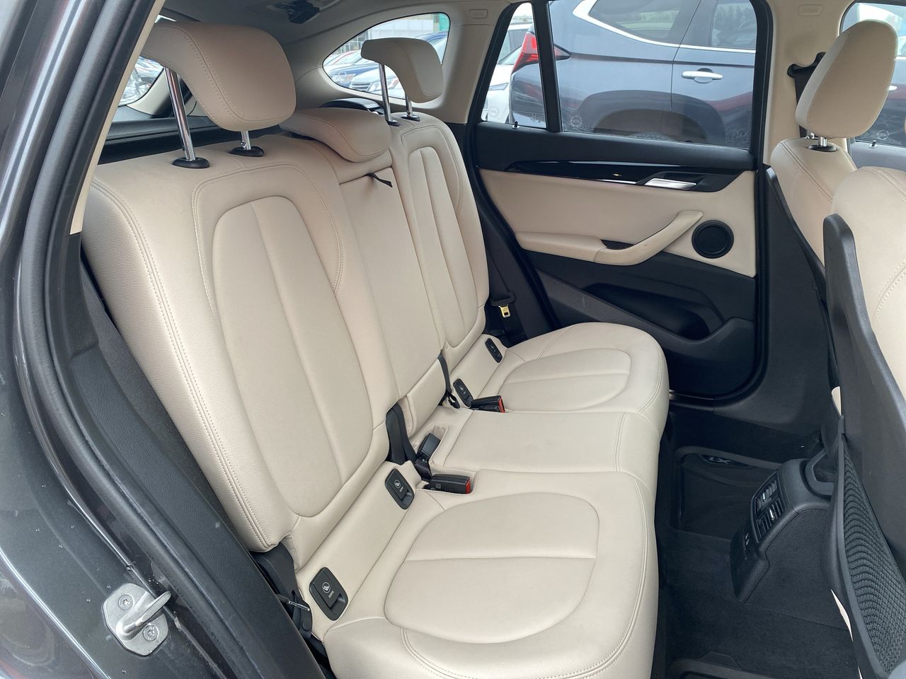 BMW - 33