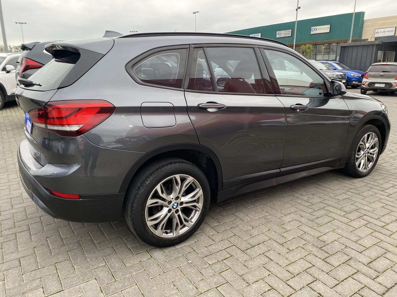 BMW - 7