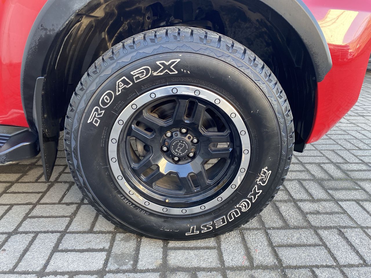 NISSAN - 9