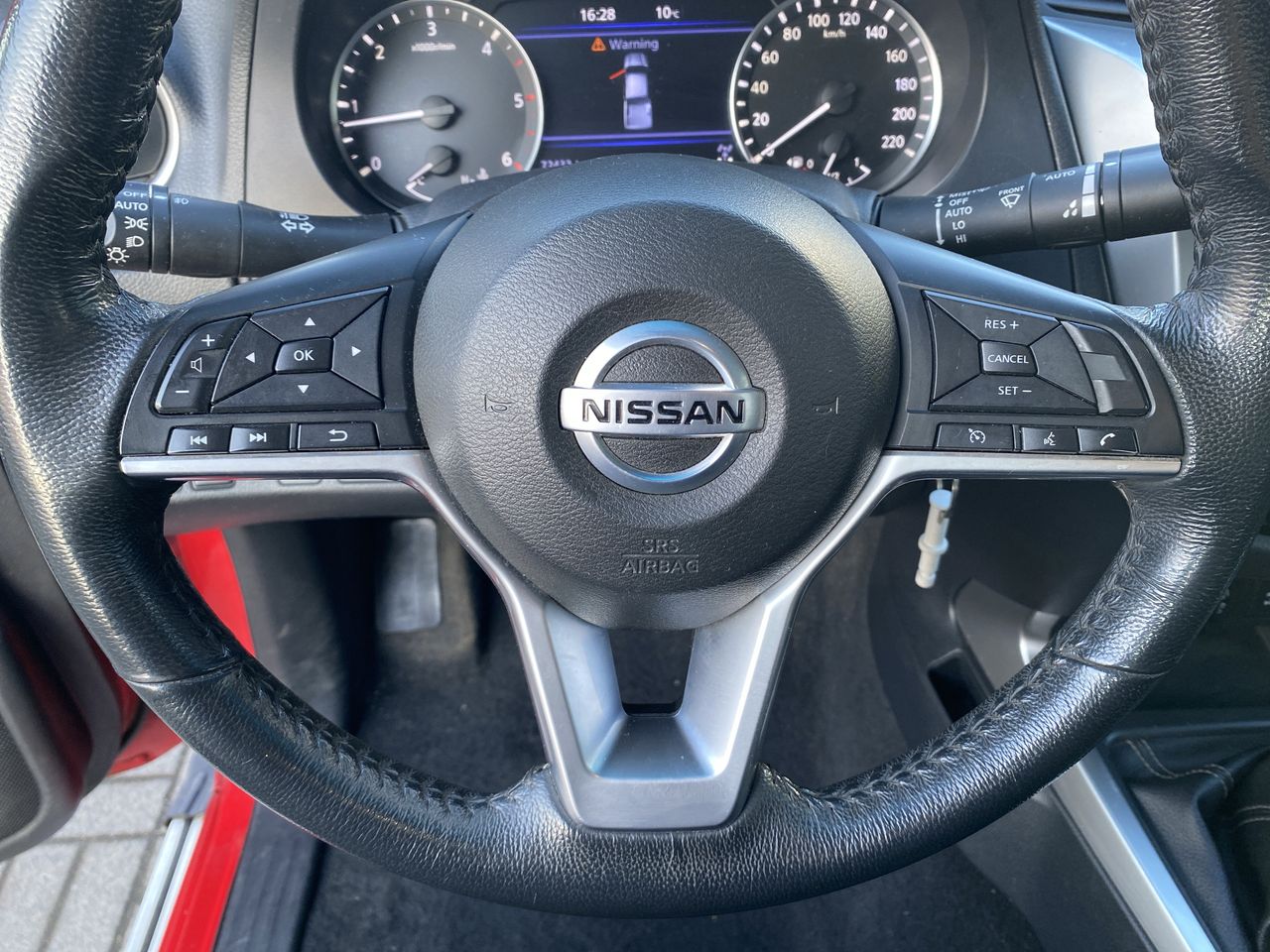 NISSAN - 19