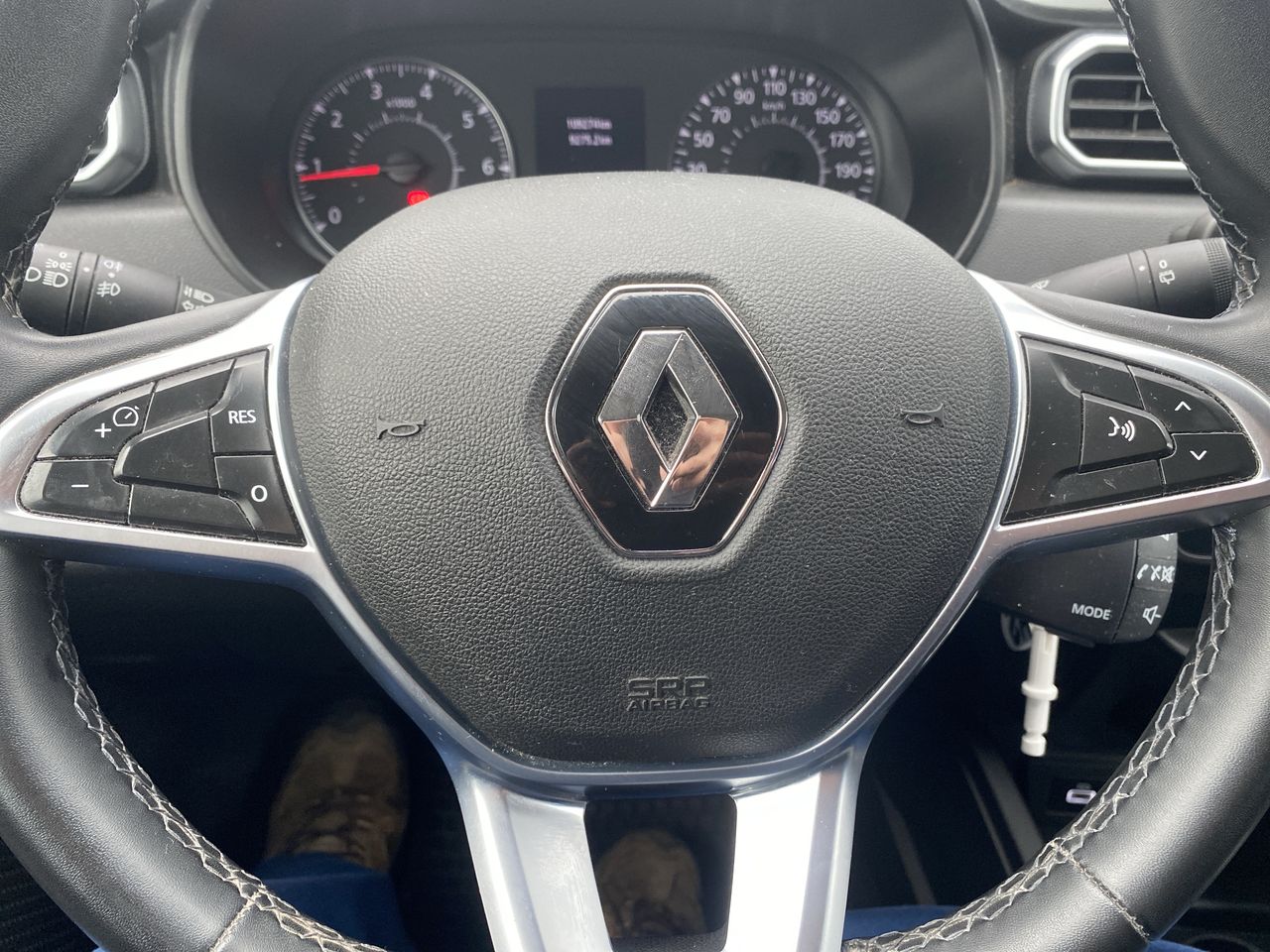RENAULT - 17