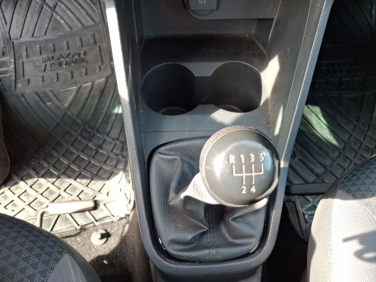 VOLKSWAGEN - 29