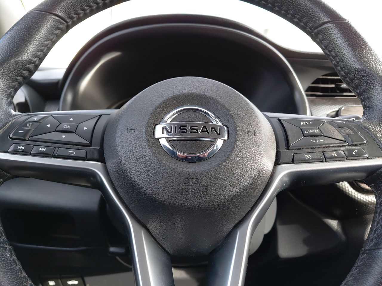 NISSAN - 16