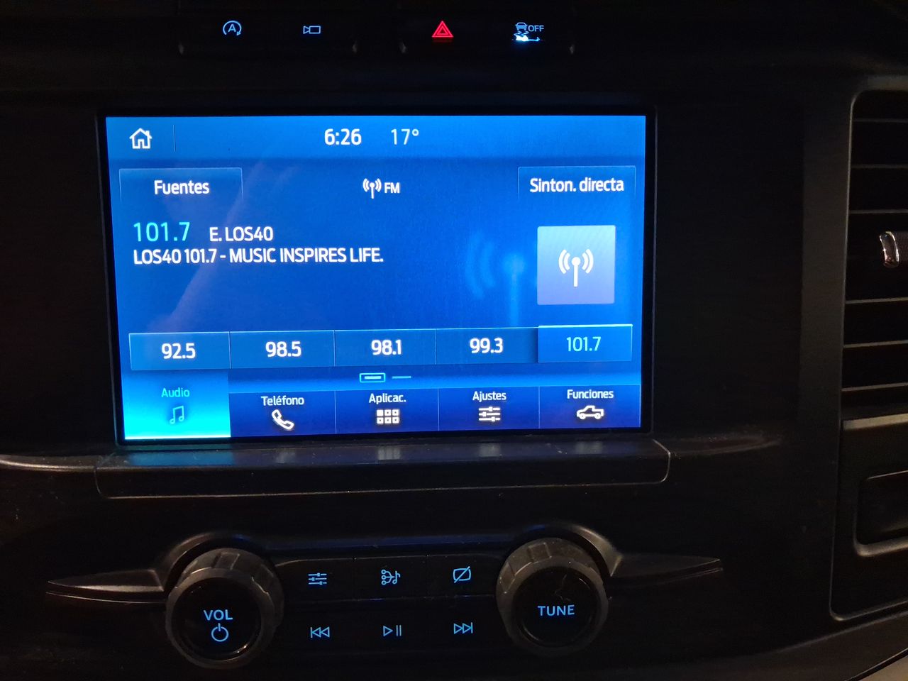 Ford F-150 — foto 19 de 24