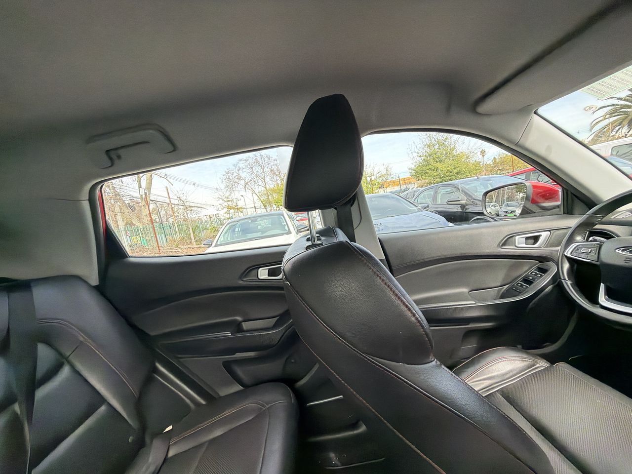 Chery Tiggo 3 — foto 8 de 20