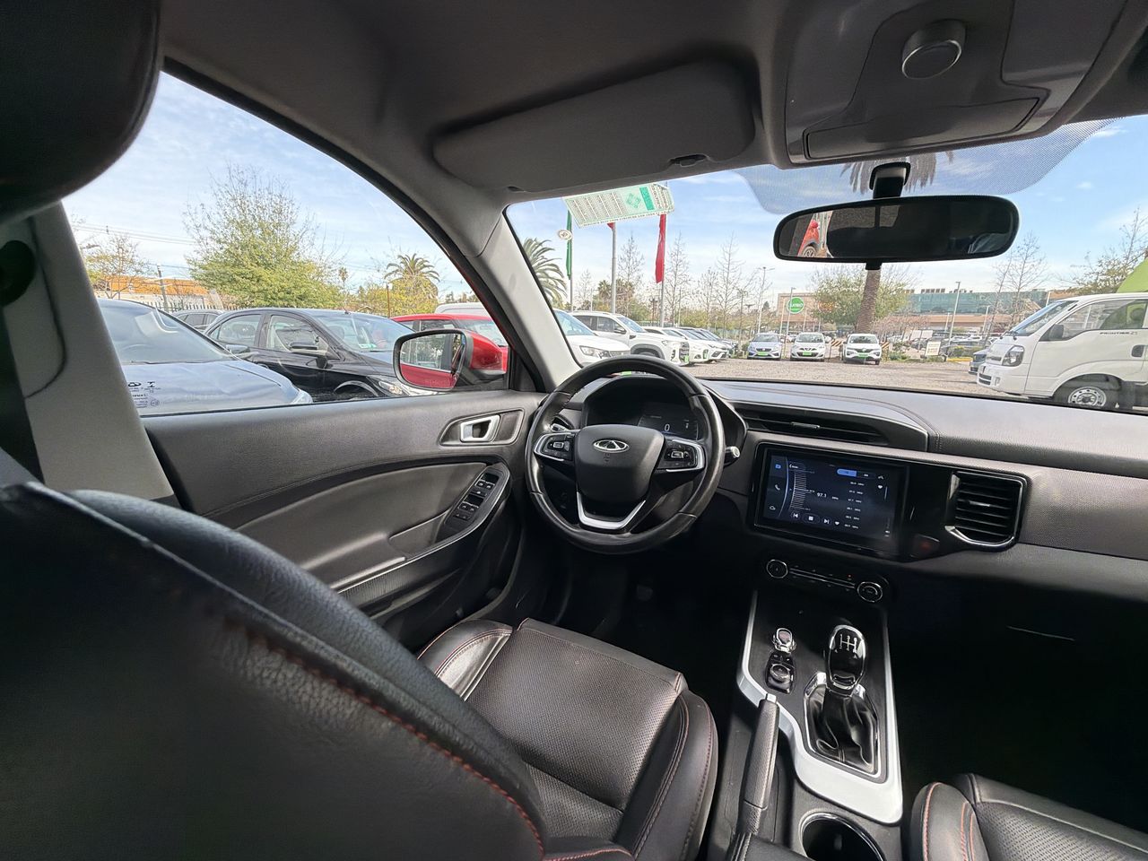 Chery Tiggo 3 — foto 9 de 20