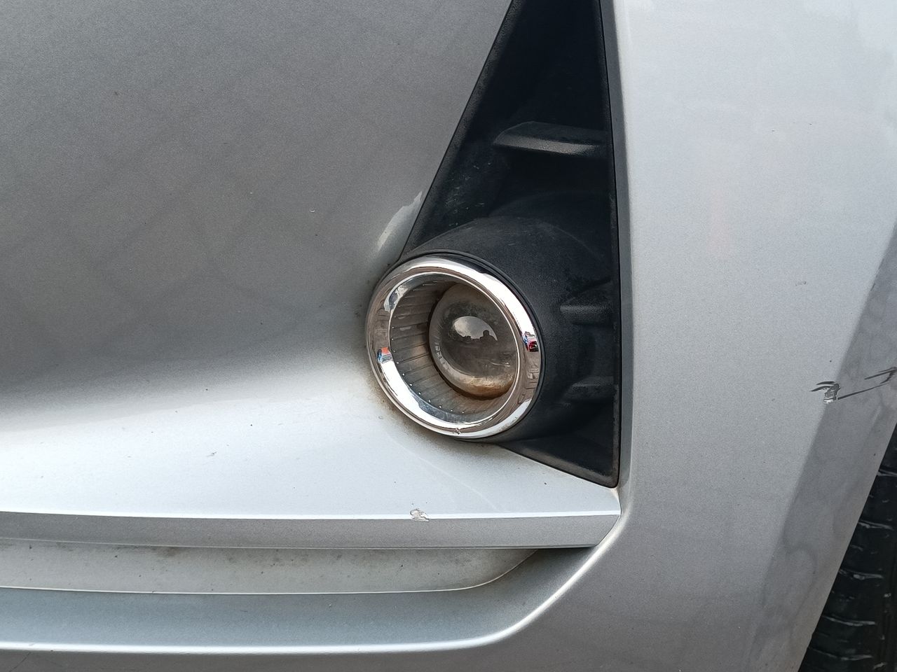 HYUNDAI - 20