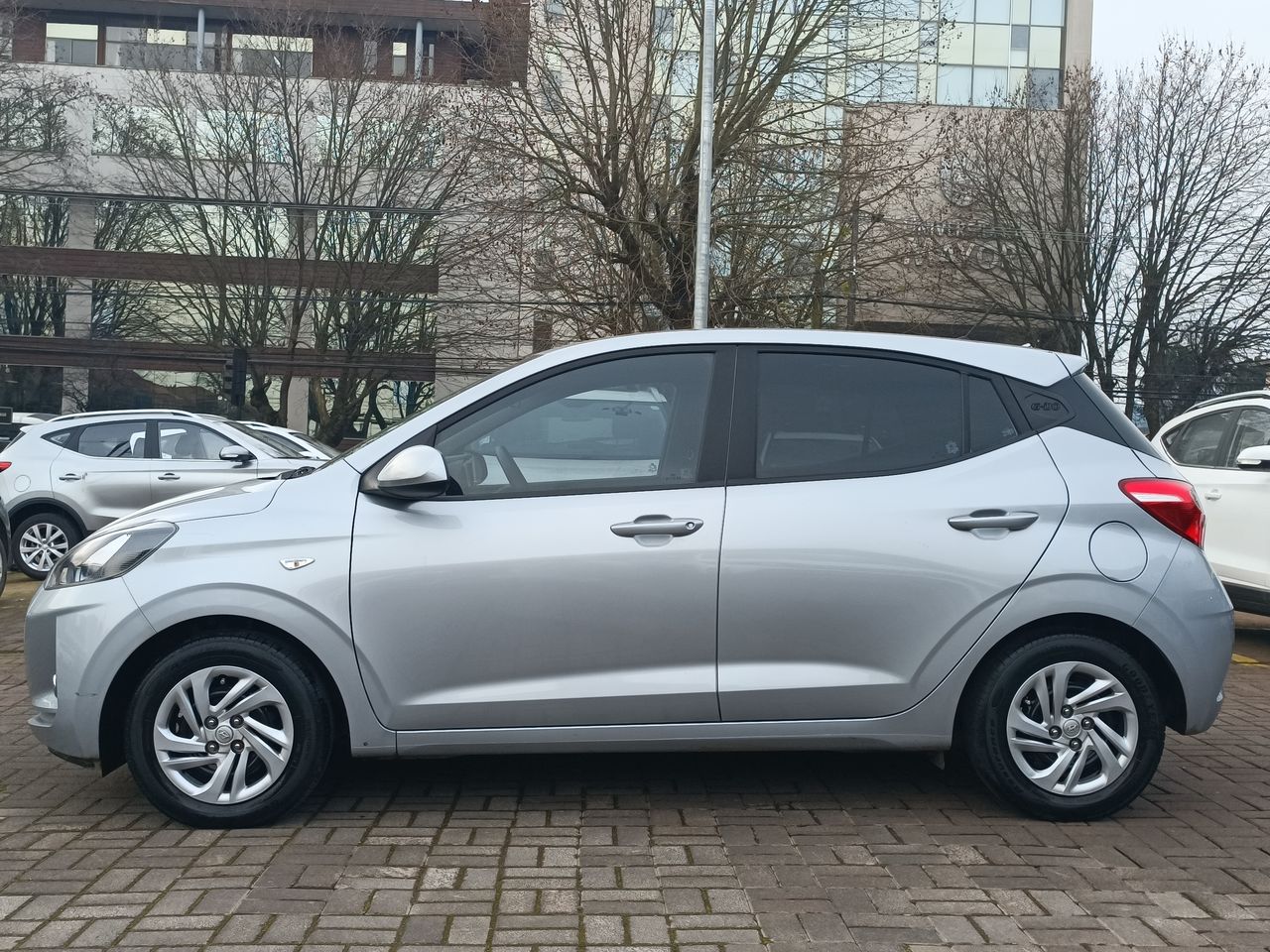 HYUNDAI - 4