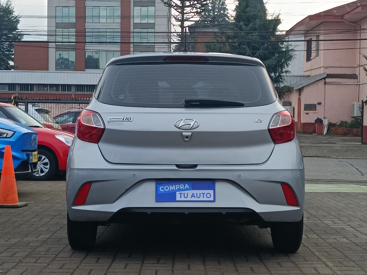 HYUNDAI - 6