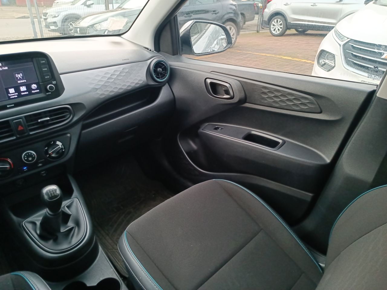 HYUNDAI - 10