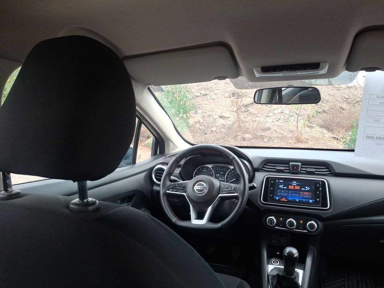 Nissan Versa — foto 8 de 20