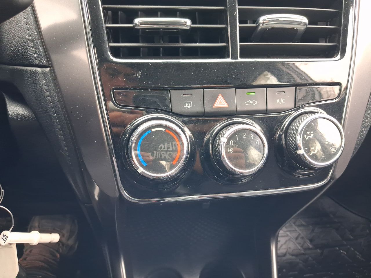 Toyota Yaris — foto 21 de 27