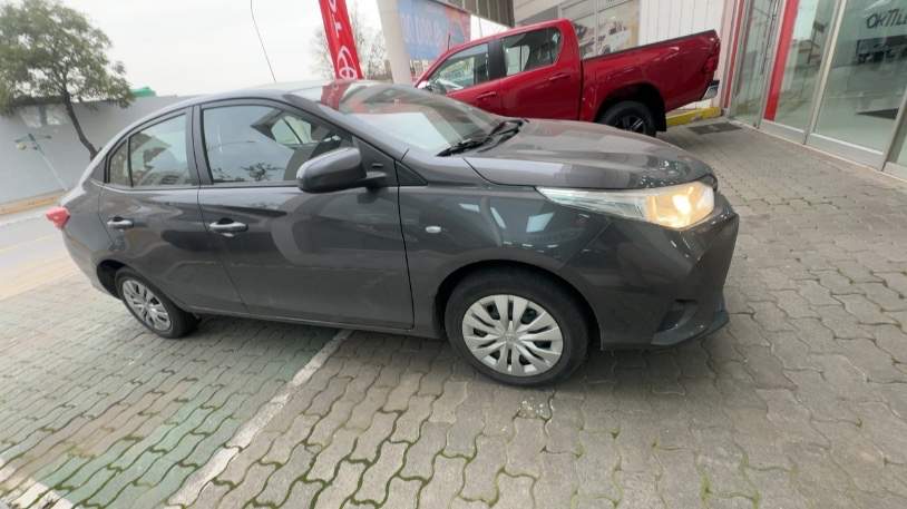 TOYOTA - 3