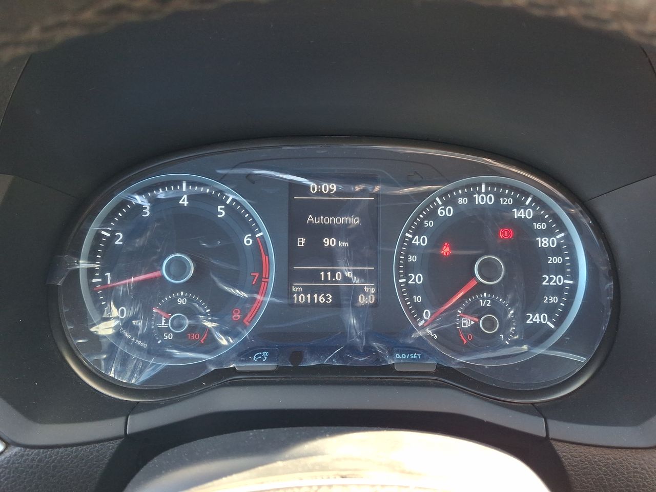VOLKSWAGEN - 26