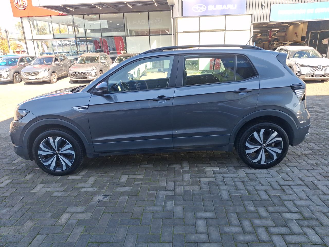 VOLKSWAGEN - 4