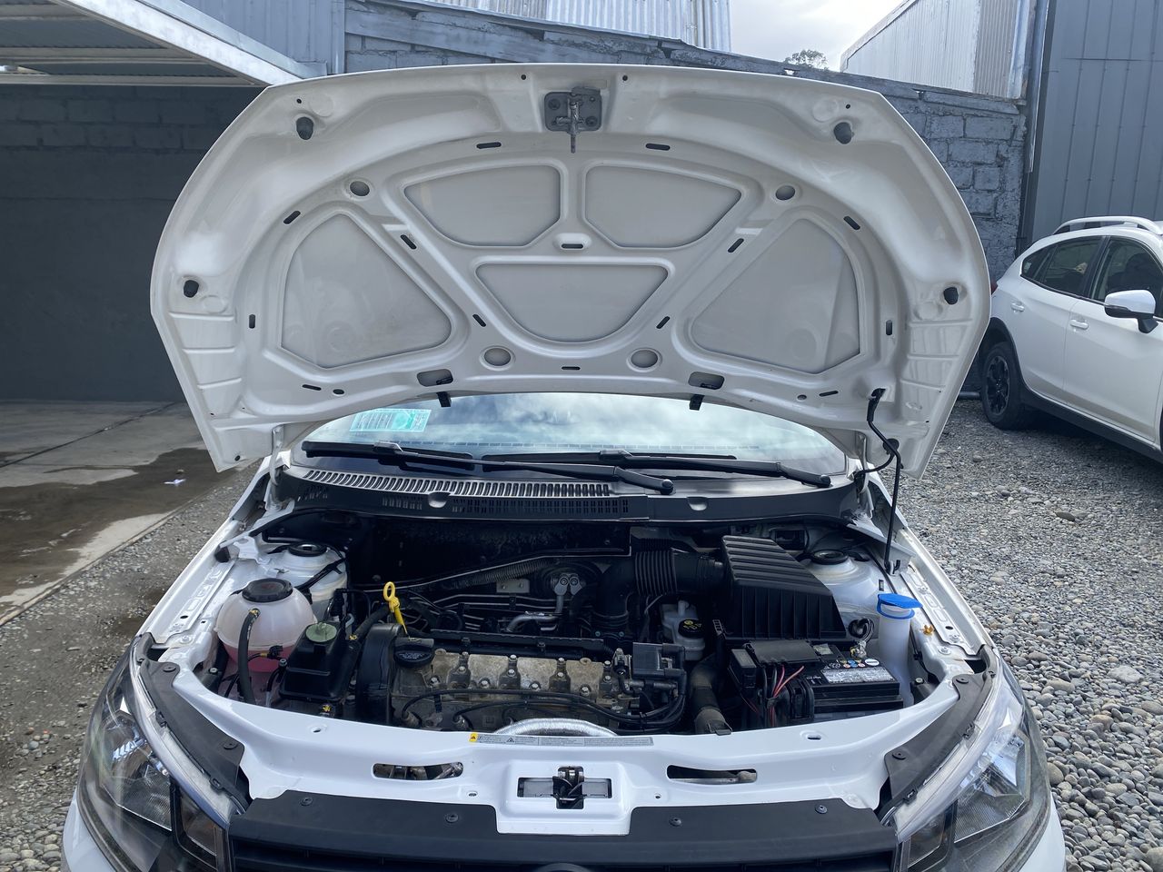 VOLKSWAGEN - 18