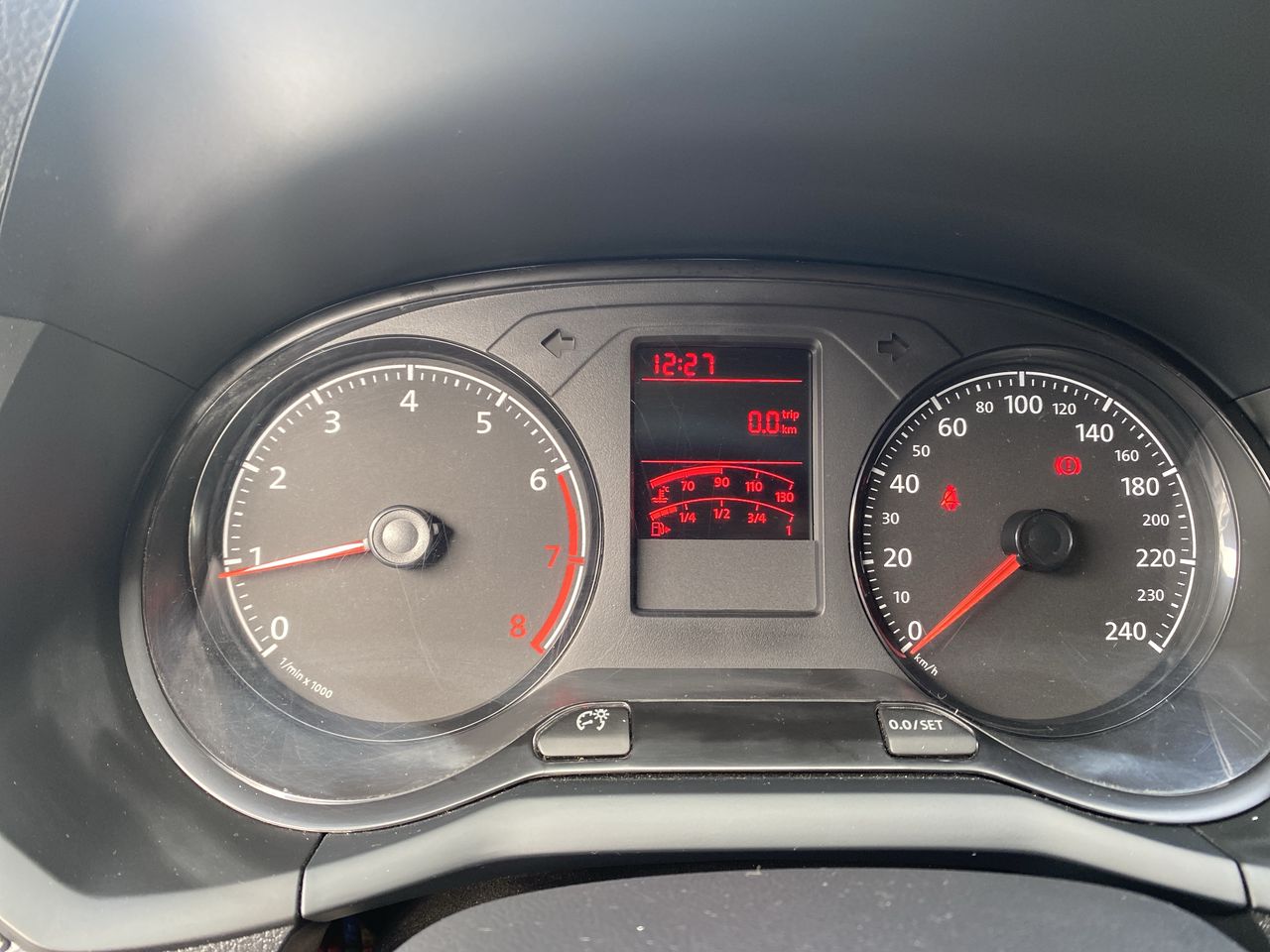VOLKSWAGEN - 25