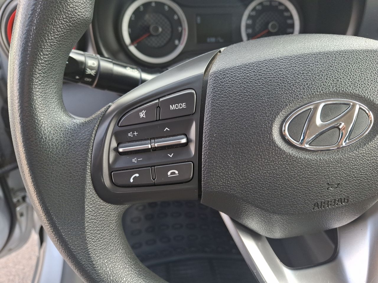 HYUNDAI - 26